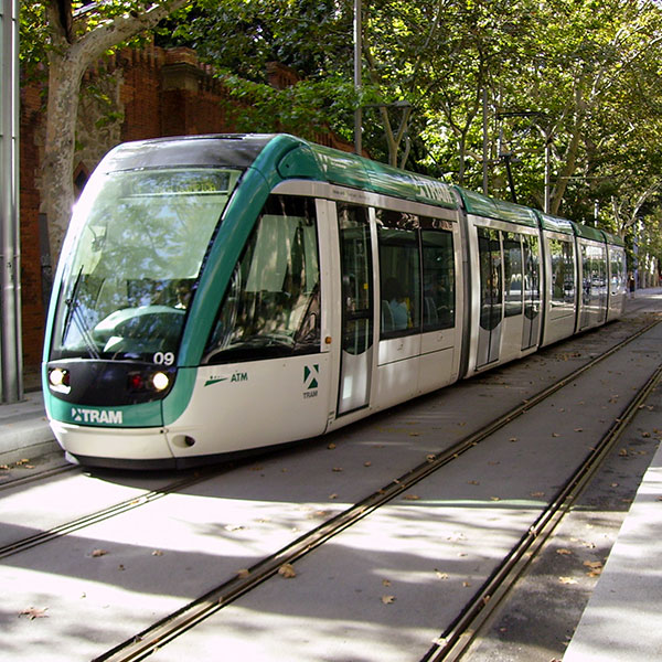 Citadis 302 tram standing at Wellington Trambesos stop in Barcelona. (September 24, 2006)