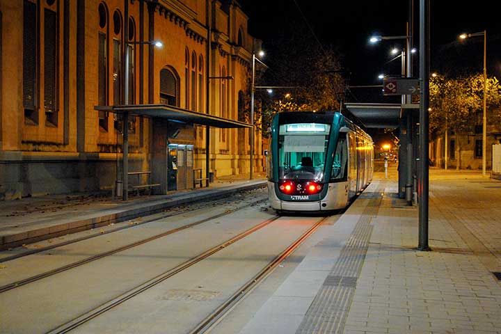 Estacio Ciutadella, Vila Olimpica de Trambesos in Barcelona