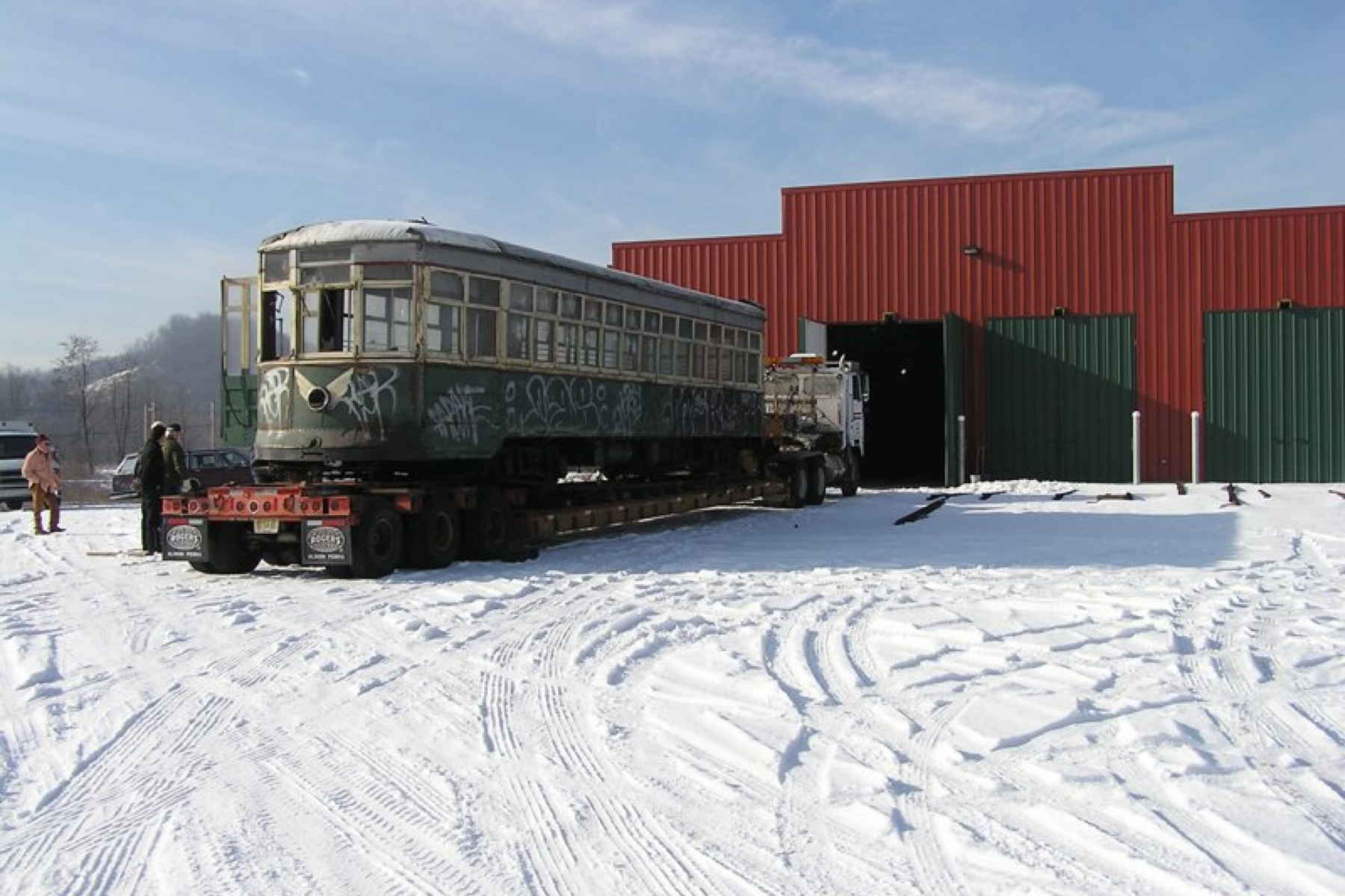 Unloading PTC 8042 at the Pennsylvania Trolley Museum